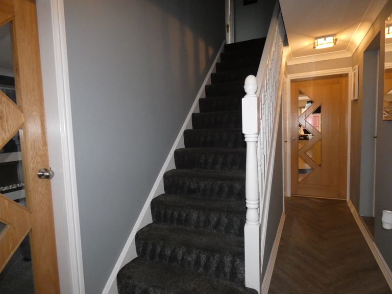 Entrance Hallway- click for photo gallery